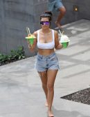 Kourtney-Kardashian-in-Bikini-3