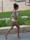 Kourtney-Kardashian-in-Bikini-7