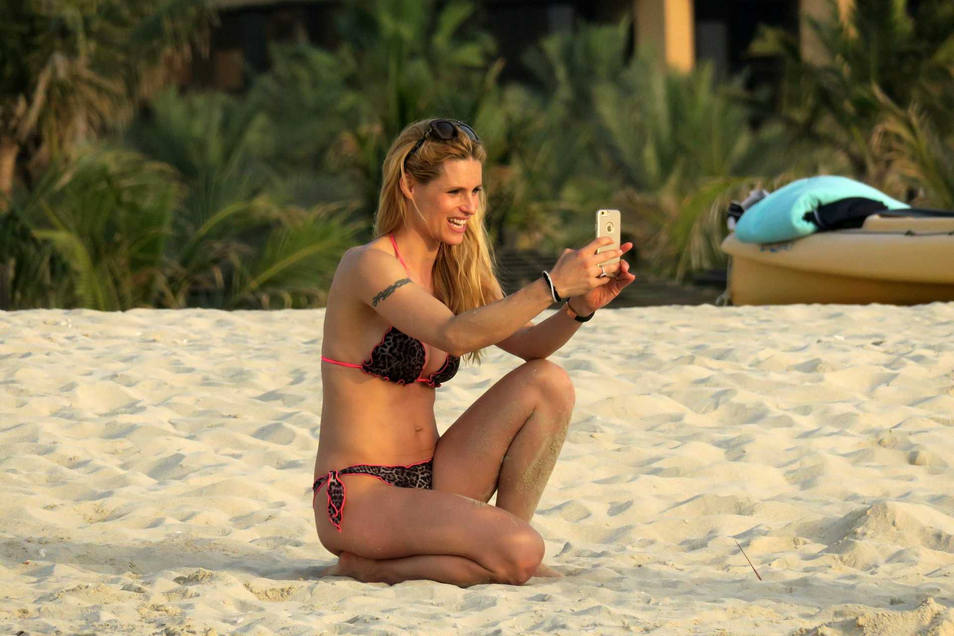 Michelle-Hunziker-301