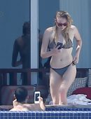 Sophie Turner in Bikini in Cabo San Lucas, Mexico