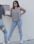 Ariel Winter - Leaving Duff's Cakemix