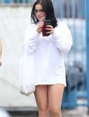 Ariel Winter Leggy, Outside her House in Los Angeles