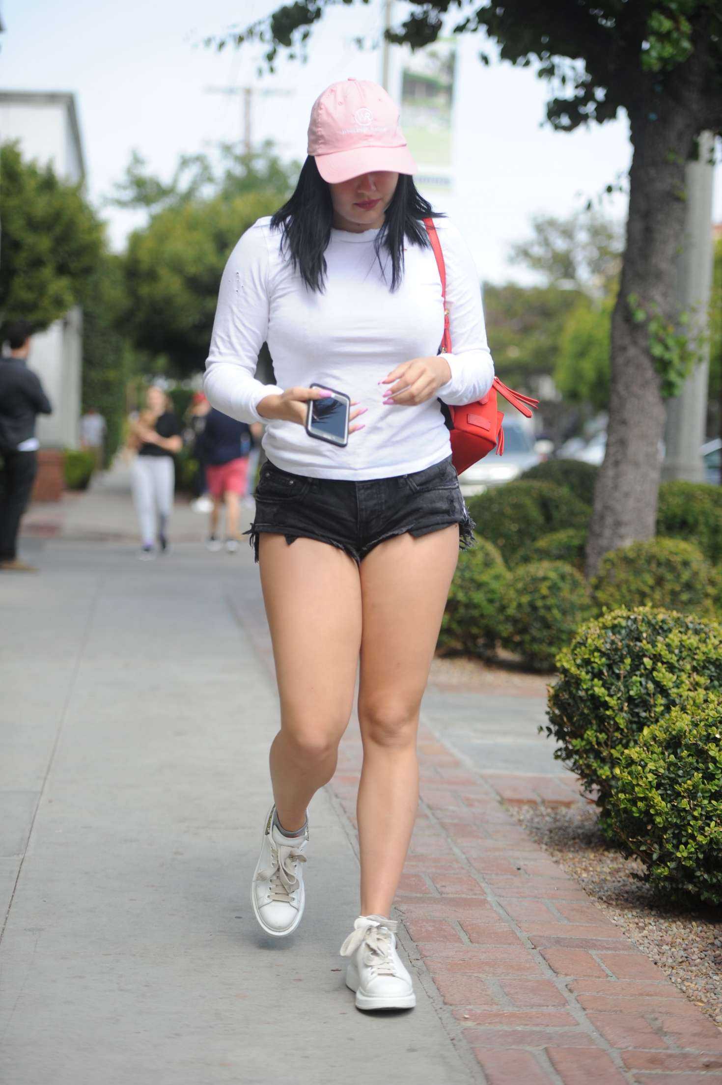 Ariel Winter Leggy in Shorts at Nine Zero One Salon in LA
