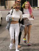 Bella Thorne Pokies, Out with Friends in Hollywood