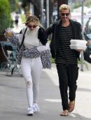 Bella Thorne Pokies, Out with Friends in Hollywood