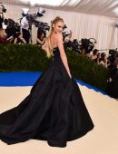 Candice Swanepoel – 2017 Supermodel stuns on Met Gala