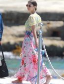 Emily Ratajkowski Arriving at Hotel du Cap Eden Roc, Cannes