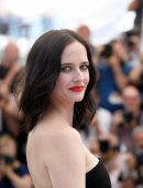 Eva Green at "Based on a True Story" Photocall in Cannes