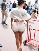 Eva-Longoria-Leggy-in-Shorts-555