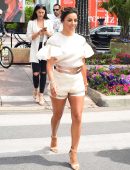 Eva-Longoria-Leggy-in-Shorts-561