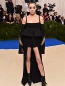 Hailee Steinfeld - 2017 MET Costume Institute Gala at The Metropolitan Museum of Art in NYC