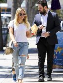Hilary Duff with ex-husband Mike Comrie out for Lunch in Studio City