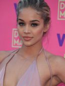 Jasmine Sanders at the Premiere of VH1 “Dear Mama” in Los Angeles