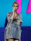 Katy-Perry-Upskirt-Performing-at-Radio-1s-Big-Weekend-23
