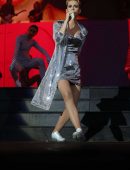 Katy-Perry-Upskirt-Performing-at-Radio-1s-Big-Weekend-4