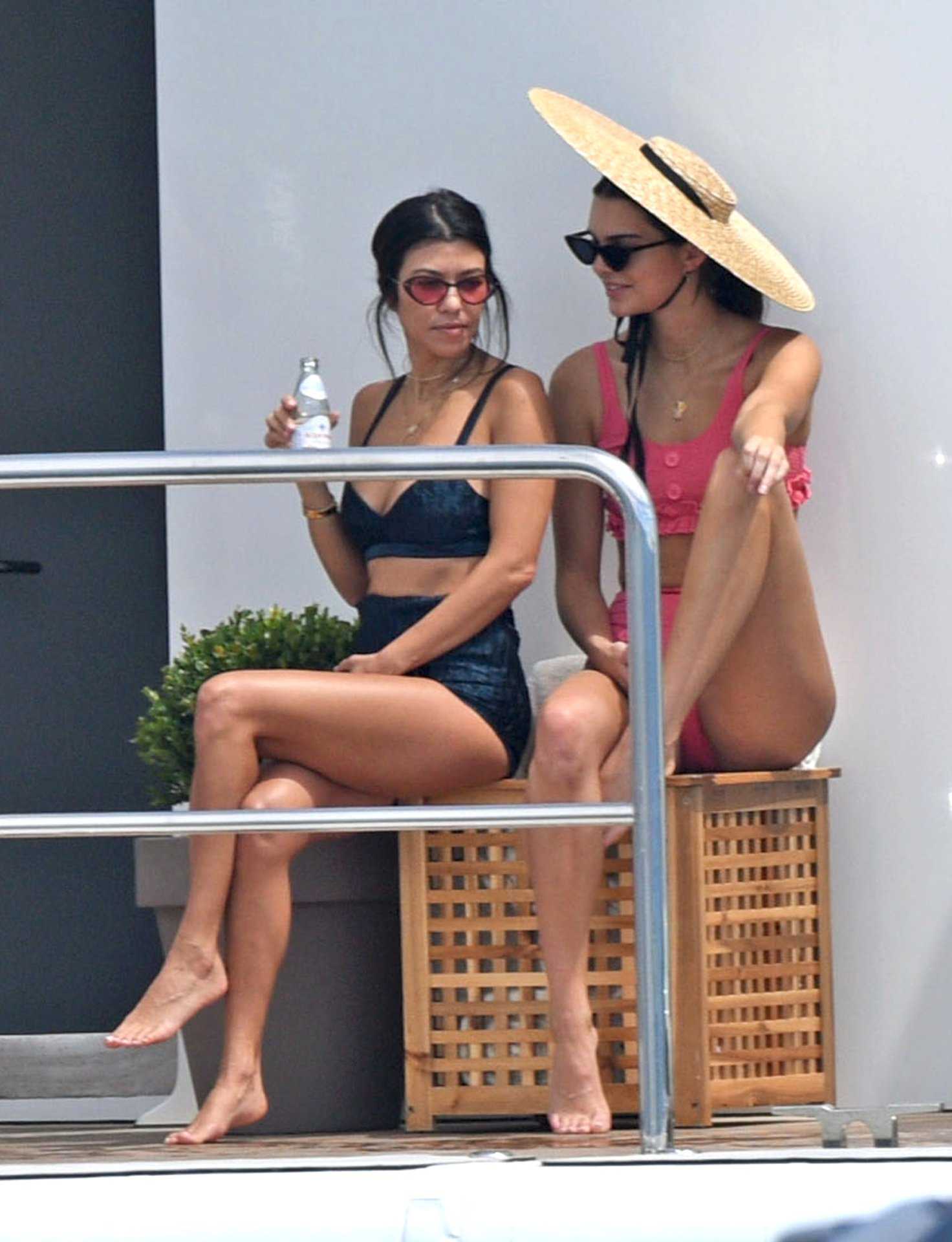 Kendall-Jenner-in-Bikini-in-Cannes-624