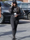 Kourtney Kardashian Booty in Tights Leaving an Art Class in Los Angeles