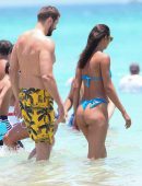 Lais-Ribeiro-in-Bikini-815