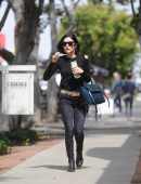 Lucy-Hale-107