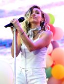 Miley-Cyrus-102