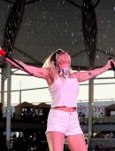 Miley-Cyrus-102