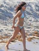 Priyanka Chopra in Bikini, Swimming in the Ocean at Beach in Miami