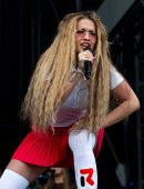 Rita-Ora-at-BBC-Radio-1-Big-Weekend-13