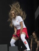 Rita-Ora-at-BBC-Radio-1-Big-Weekend-18