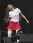 Rita-Ora-at-BBC-Radio-1-Big-Weekend-21