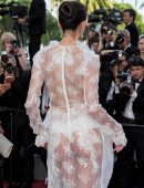 Sara-Sampaio-at-the-Premiere-of-The-Killing-of-a-Sacred-Deer-16