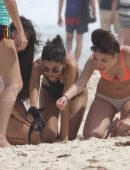 Victoria-Justice-in-Swimsuit-in-Cancun-913