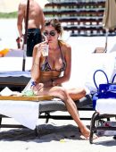 Aida-Yespica-in-Bikini-712