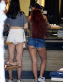 Ariel Winter Booty Shopping in Beverly Hills