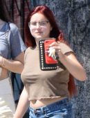 Ariel Winter Booty Shopping in Beverly Hills
