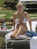 Ashley-James-Bikini-Candids-in-Marabella-2