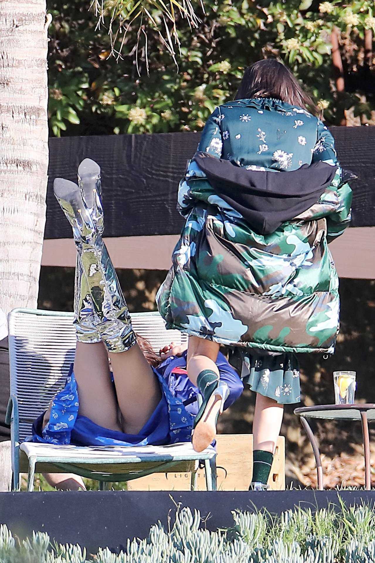 Bella-Hadid-Upskirt-and-Kendall-Jenner-5
