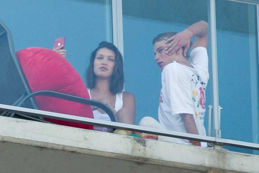 Bella-Hadid-With-Jordan-Barrett-8