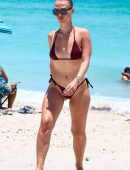 Bianca-Elouise-in-Bikini-707