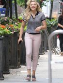 Chloe Grace Moretz in Tight Pants on the Set of Louis C.K. Film in NYC
