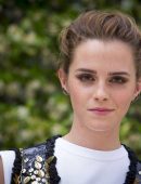 Emma-Watson-at-The-Circle-Photocall-in-Paris-1