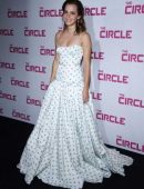 Emma-Watson-at-the-Premiere-of-The-Circle-in-Paris-11