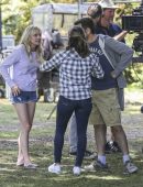 Eva Longoria Booty in Jeans and Anna Faris on the Set of 'Overboard' in Vancouver