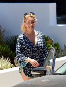 Farrah Abraham Leggy at a Realtor's Office in Bel-Air