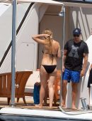 Gwyneth Paltrow Booty in Black Bikini on a Yacht in St Tropez