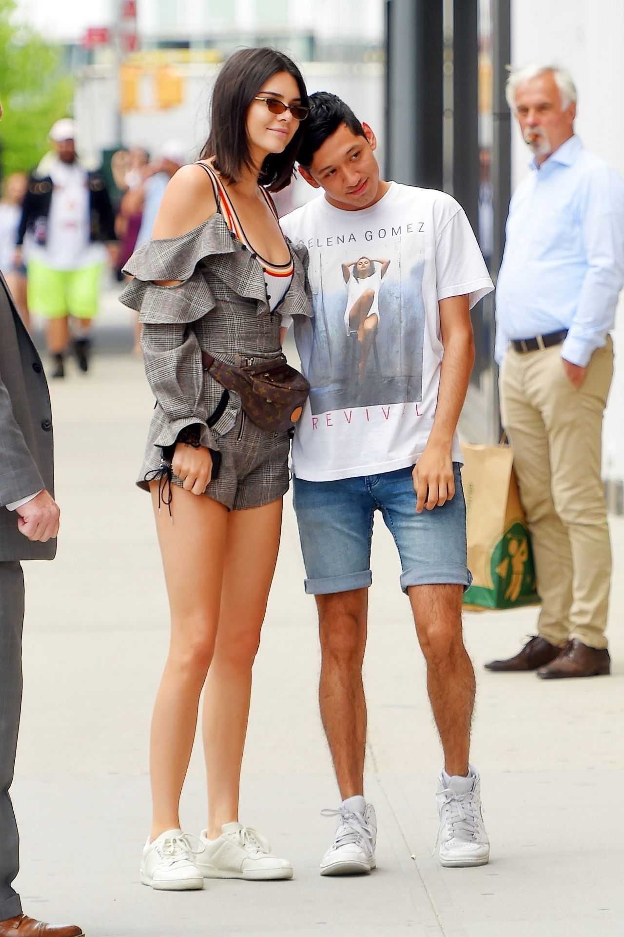 Kendall Jenner - Shopping at Jeffrey on Manhattan in NYC