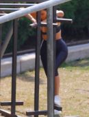 Kim-Kardashian-Booty-Working-Out-1