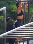 Kim-Kardashian-Booty-Working-Out-10