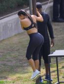 Kim-Kardashian-Booty-Working-Out-6