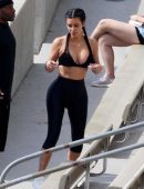 Kim-Kardashian-Booty-Working-Out-9