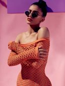 Kylie-Jenner-in-QUAY-X-Kylie-Sunglasses-Photoshoot-10